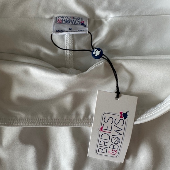 Women's White Golf Skirt - Birdie and Bows - NWT - Size Medium - Athletic Skort - Picture 5 of 6